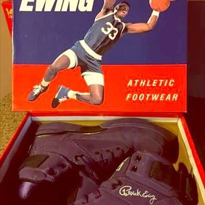 Mens sneakers Patrick Ewings Size 9.5 LIKE NEW**